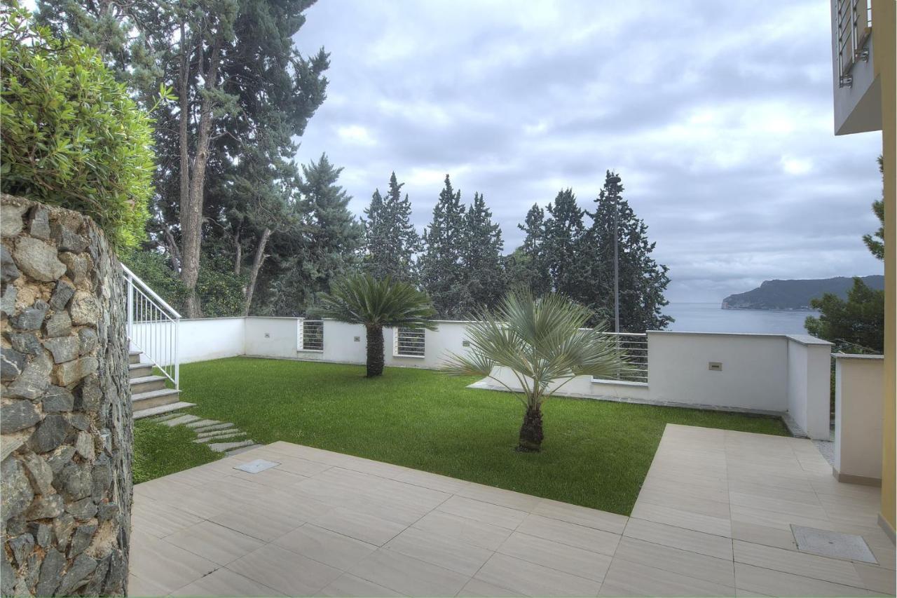 Residenza Ginepri 69 Daire Bergeggi Oda fotoğraf